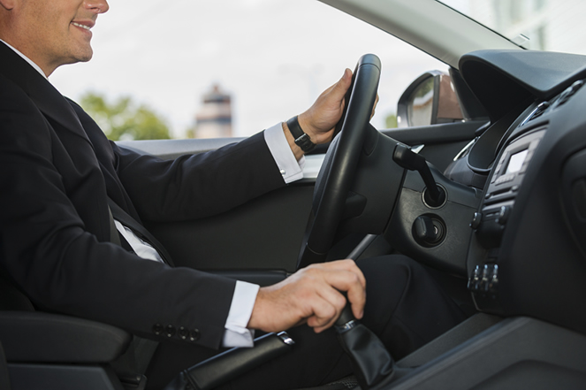 Trasferimenti Scopri i servizi esclusivi che Business Travel mette a tua disposizione in collaborazione con società specializzate convenzionate per rendere ancora più confortevoli i tuoi viaggi Business: noleggio con conducente e trasferimenti VIP dai principali aeroporti italiani e città nel mondo!