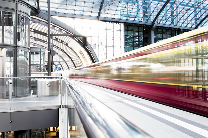 Treno Business Travel, Agenzia Easy per Trenitalia, ti offre la possibilità di prenotare biglietti ferroviari per i prodotti Frecce, Intercity e treni regionali. Con una semplice telefonata potrai effettuare la prenotazione e il pagamento e ricevere via mail il biglietto in modalità ticketless.
