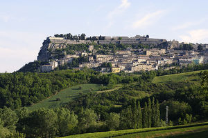 Tra fortezze borboniche e borghi medievali