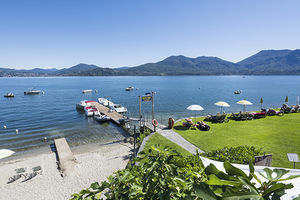 Sul Lago Maggiore, con spiaggia privata