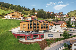 Piscina esterna riscaldata con vista