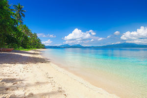 Un tour esclusivo di Bali che vi porterà alla scoperta di tutti i luoghi da non perdere e la zona più autenticadi Sideman, per finire vi attende qualche giorno di relax sulla famosa spiaggia di Nusa Dua.