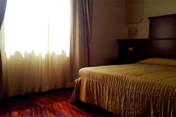 HOTEL LE GROTTE 4* - Genga (AN) Hotel 4* con nuova area wellness