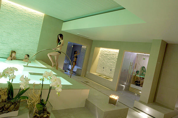 HOTEL LE GROTTE 4* - Genga (AN) Hotel 4* con nuova area wellness