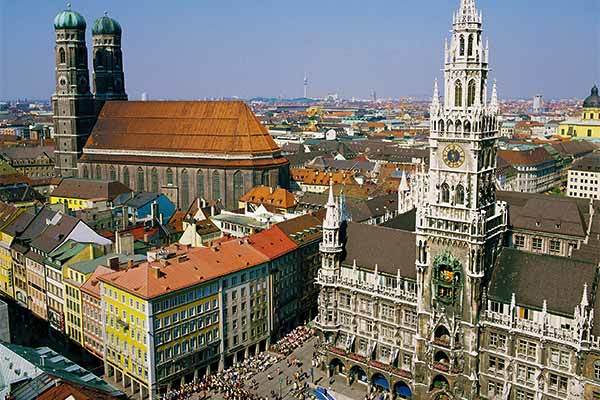 HOLIDAY INN MÜNCHEN - SÜD 4* - Monaco (Baviera - Germania) Nel quartiere di Obersendling