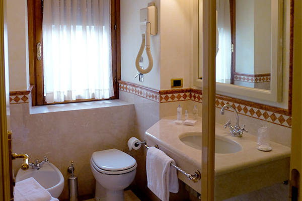 MERCURE HOTEL MILANO REGENCY 4* - Milano (MI) A 5 km dal centro di Milano
