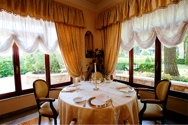 HOTEL PATRIARCA 4* - Chiusi Loc. Querce Al Pino (SI) Tra le colline senesi