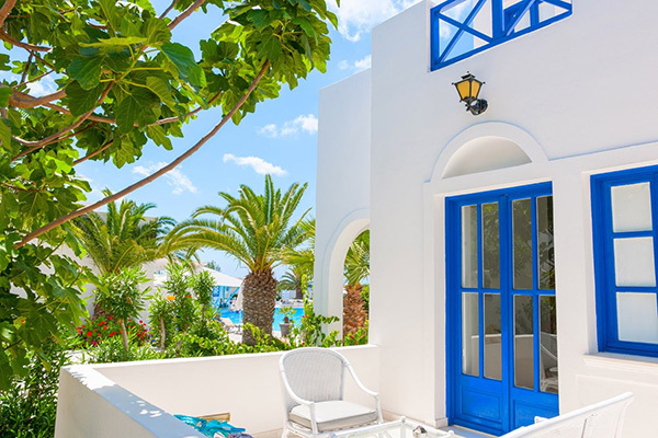 VERARESORT IMPERIAL 4* - Kamari (Santorini - Grecia) Nella perla delle Cicladi