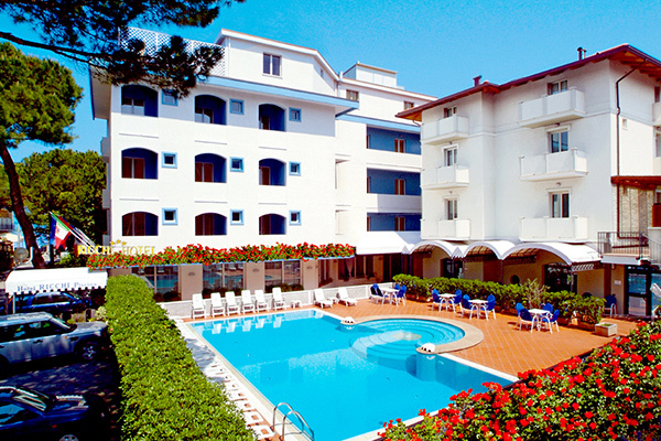 HOTEL RICCHI 3*S - Rimini (RN) Vacanze in famiglia in riviera romagnola