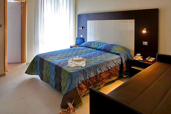 HOTEL RICCHI 3*S - Rimini (RN) Vacanze in famiglia in riviera romagnola