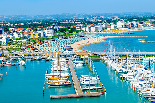 HOTEL RICCHI 3*S - Rimini (RN) Vacanze in famiglia in riviera romagnola