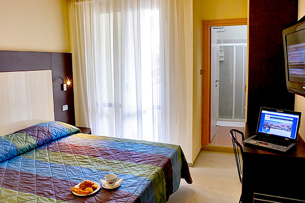 HOTEL RICCHI 3*S - Rimini (RN) Vacanze in famiglia in riviera romagnola