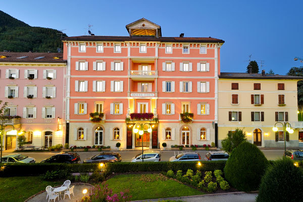 HOTEL EDEN 3* - Levico Terme (TN) Wellness in dimora storica