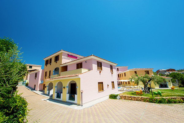 RESIDENCE CALA VIOLA - Orosei (NU) Accoglienti appartamenti nel Golfo di Orosei