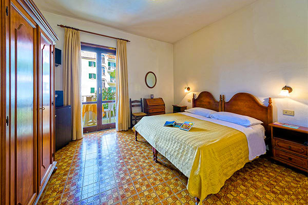 HOTEL SAN VALENTINO TERME 4* - Ischia (NA) A 500 metri dal mare