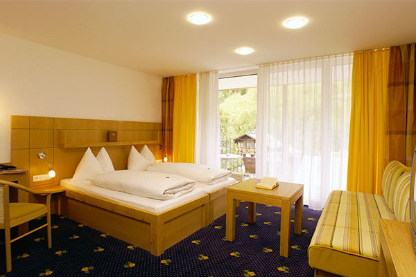 HOTEL DER WALDHOF 4* - Zell am See (Salisburghese - Austria) In una cittadine medievale a 500 metri dal lago di Zell