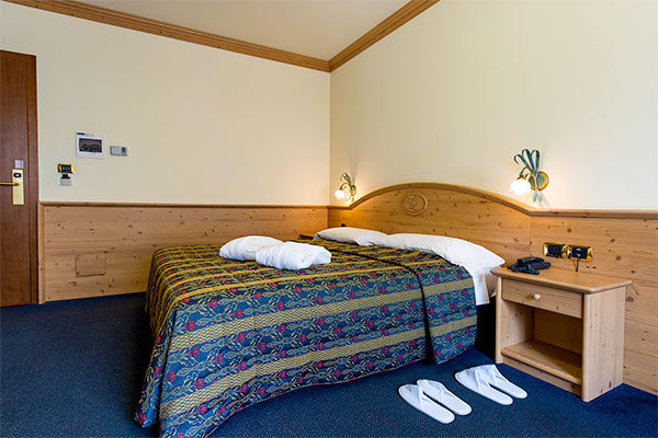 HOTEL COLFOSCO 3* - San Martino di Castrozza (TN) In tipico stile alpino