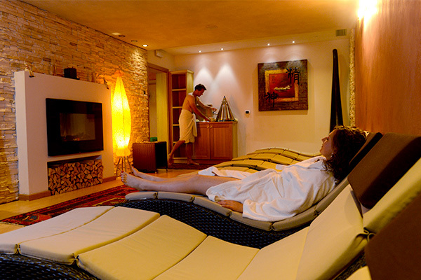 HOTEL MEDIL WELLNESS & FAMILY 4* - Campitello di Fassa (TN) Wellness & Family in Val di Fassa