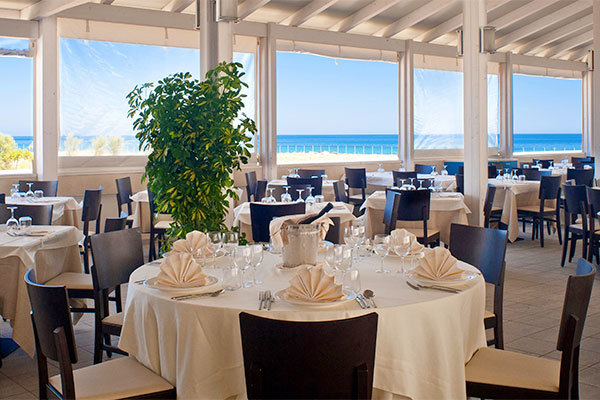 PIETRABLU RESORT & SPA 4* - Polignano a Mare (BA) Mare, wellness e animazione