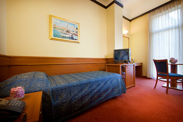 Hotel Kristal 4* - Abbazia (Istria - Croazia) Wellness e relax in riva al mare