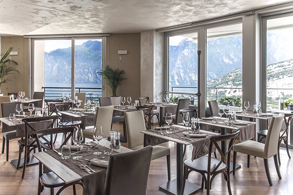 GARDA HOTEL FORTE CHARME 4* - Nago-Torbole (TN) In posizione panoramica sul Lago di Garda