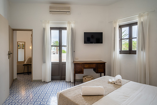 LA SCIARA HOTEL 4* - Stromboli (ME)