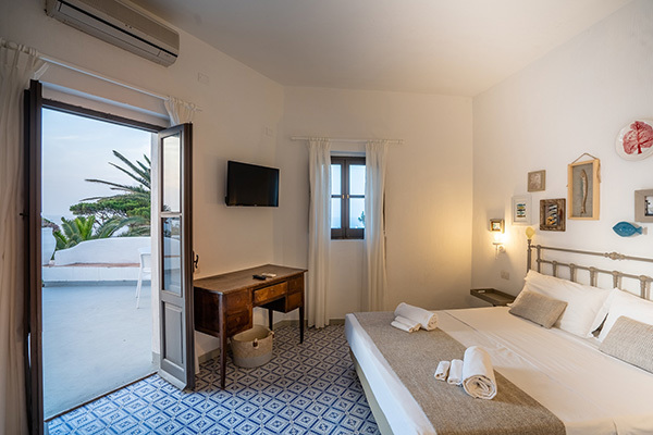 LA SCIARA HOTEL 4* - Stromboli (ME)