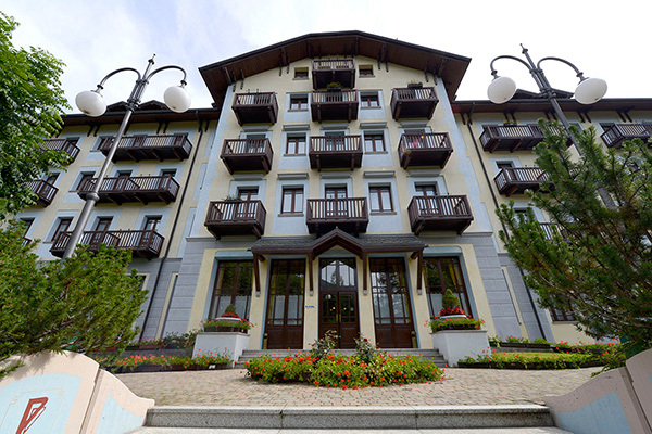 PALACE PONTEDILEGNO RESORT - Ponte di Legno (BS) natura in val camonica
