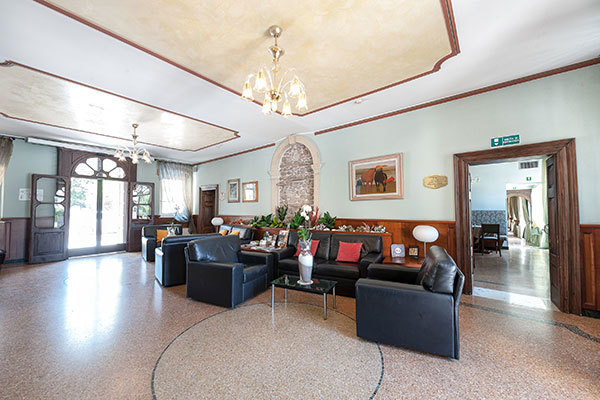 HOTEL VILLA MALASPINA 4* - Castel d'Azzano (VR)