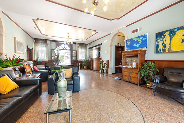 HOTEL VILLA MALASPINA 4* - Castel d'Azzano (VR)
