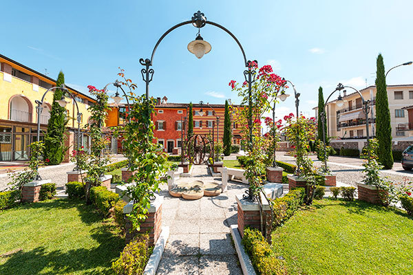 HOTEL VILLA MALASPINA 4* - Castel d'Azzano (VR)
