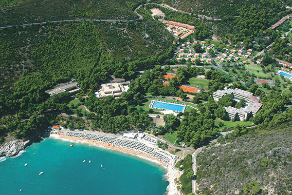 Nel cuore del Gargano, sul mare smeraldino