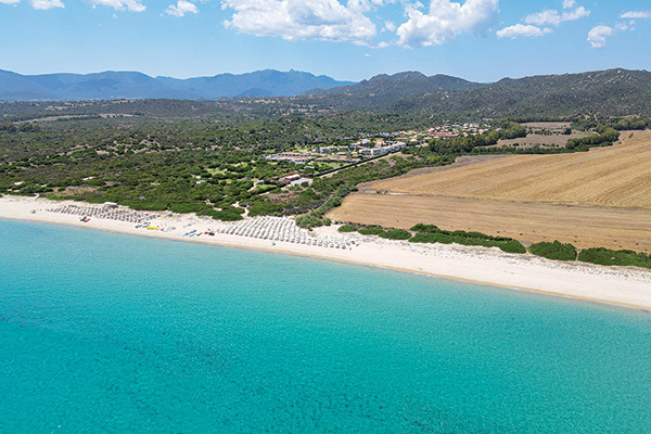 A 500 metri dalla spiaggia di Piscina Rei