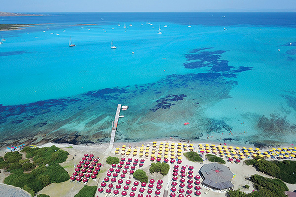 A 650 metri dalla spiaggia