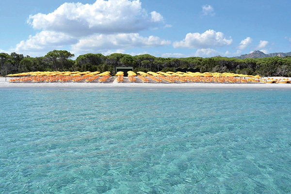 A 300 metri dalla spiaggia