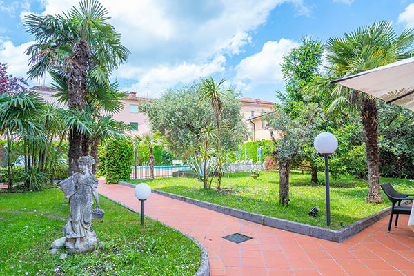 In posizione centrale sul Lago di Garda