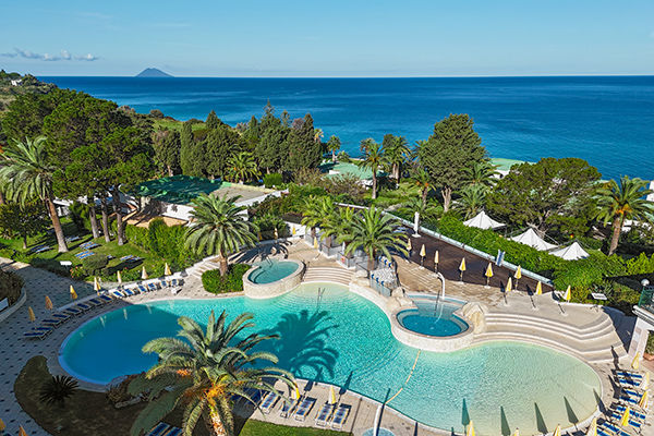 ALDIANA CLUB ROCCA NETTUNO - Tropea (VV) Sul bordo della scogliera di Tropea