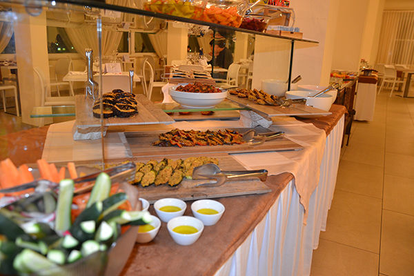 Gestione familiare, a 50 metri dalla spiaggia