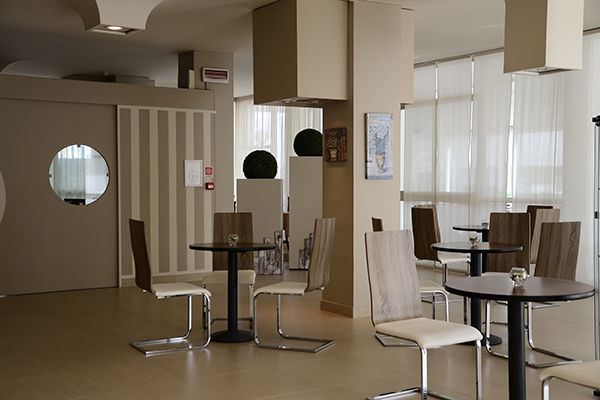 Gestione familiare, a 50 metri dalla spiaggia