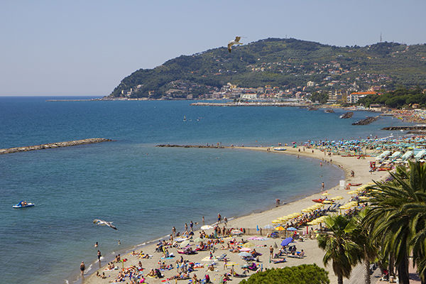In riva al mare