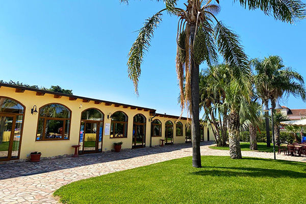 PENSIONE COMPLETA - CAMERE STANDARD - MONO E BILO