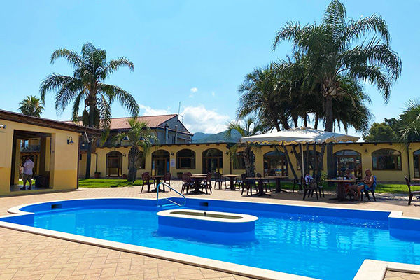 PENSIONE COMPLETA - CAMERE STANDARD - MONO E BILO