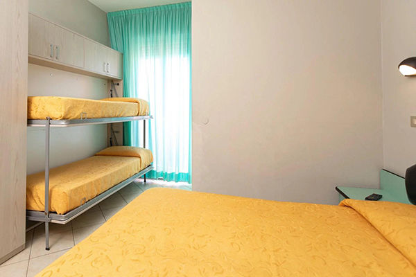 HOTEL MEDITERRANEO 3* - Cesenatico (FC) Servizio spiaggia incluso