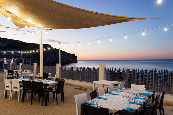 HOTEL RESIDENCE JULIA - Peschici (FG) Posizione esclusiva sul Gargano