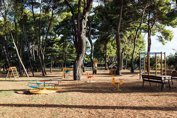 HOTEL RESIDENCE JULIA - Peschici (FG) Posizione esclusiva sul Gargano
