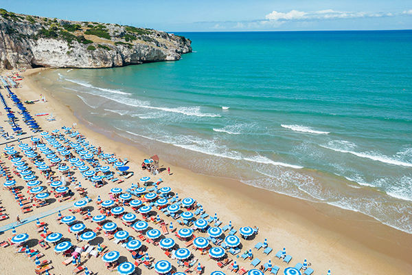 HOTEL RESIDENCE JULIA - Peschici (FG) Posizione esclusiva sul Gargano