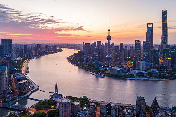 Viaggio senza tempo: dalla Grande Muraglia a Shangai