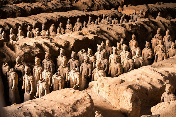 Viaggio senza tempo: dalla Grande Muraglia a Shangai