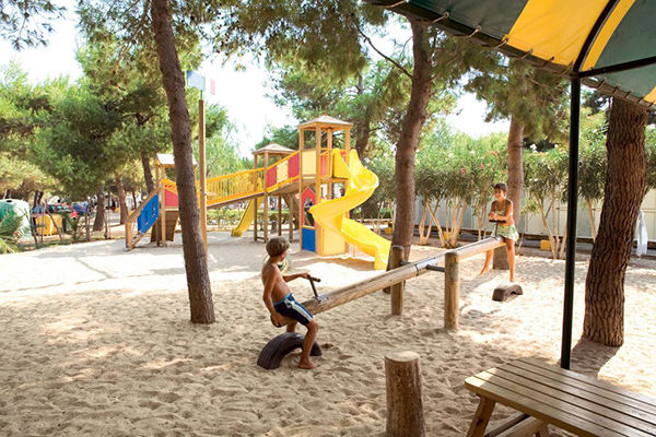 A 200 metri dalla spiaggia