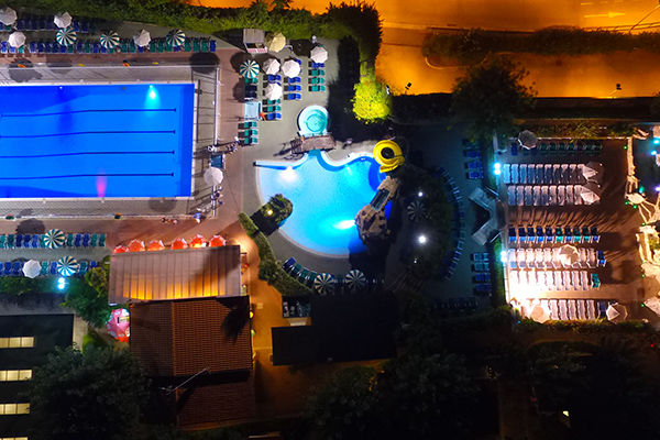 A 300 metri dal mare